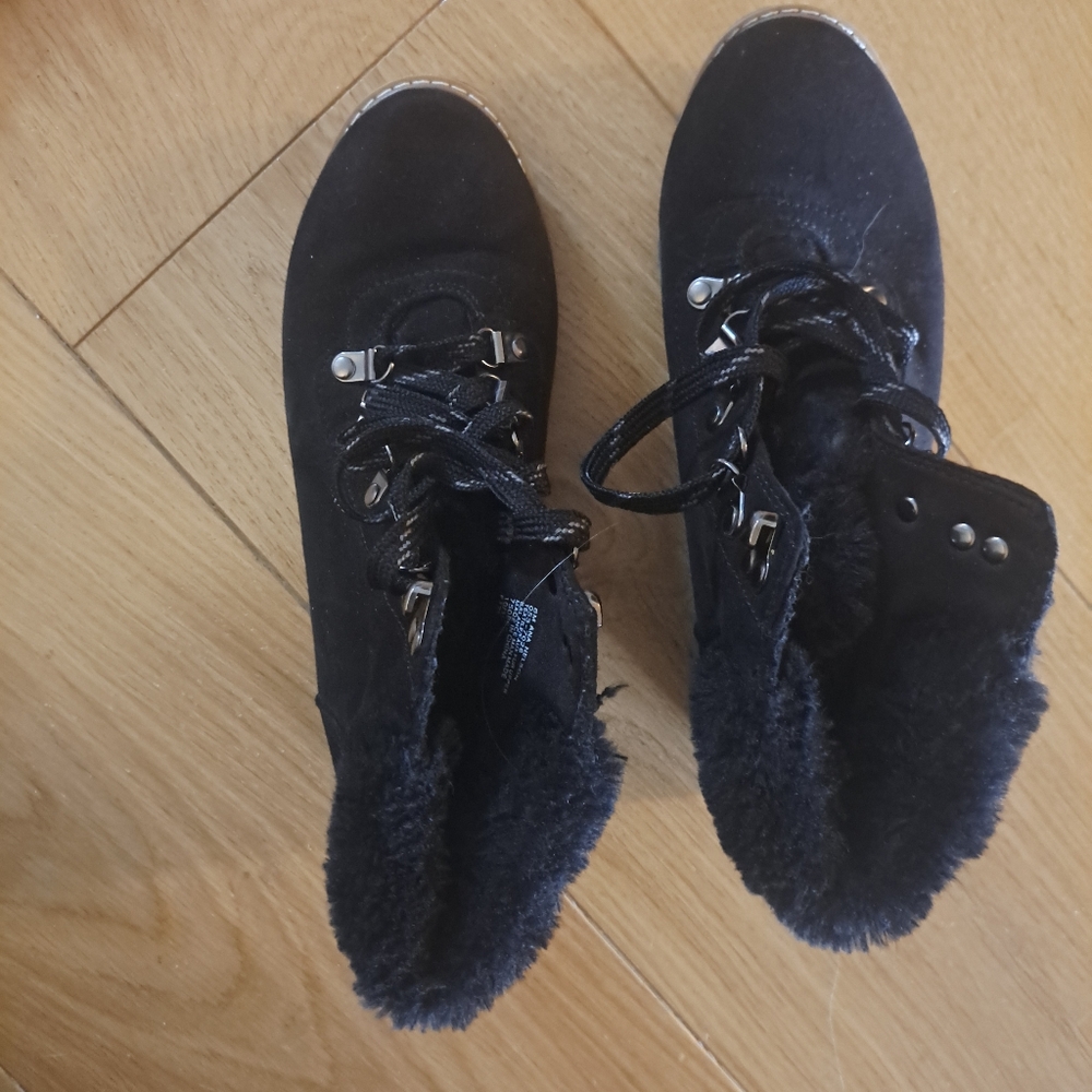 A.N.A. Boots